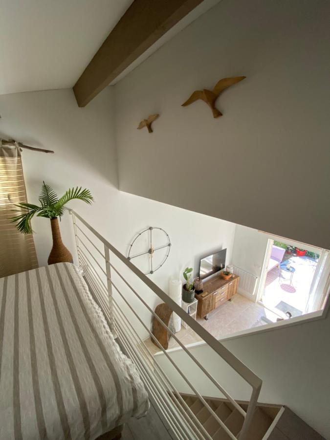 Duplex Face Au Lac A 600 Metres De La Mer Six-Fours-les-Plages Luaran gambar